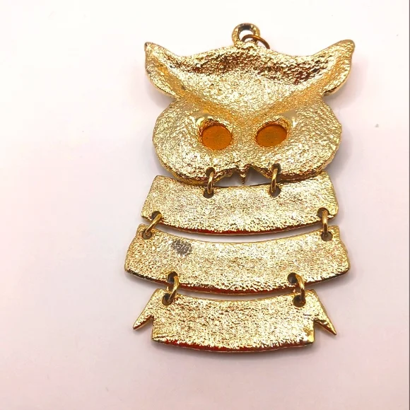 Gold Tone Owl Pendant Large with Green Stones Vintage 3 Tier - Picture 6 of 7